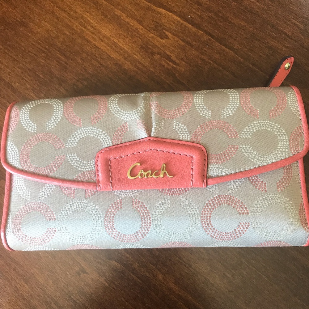 Coach wallet